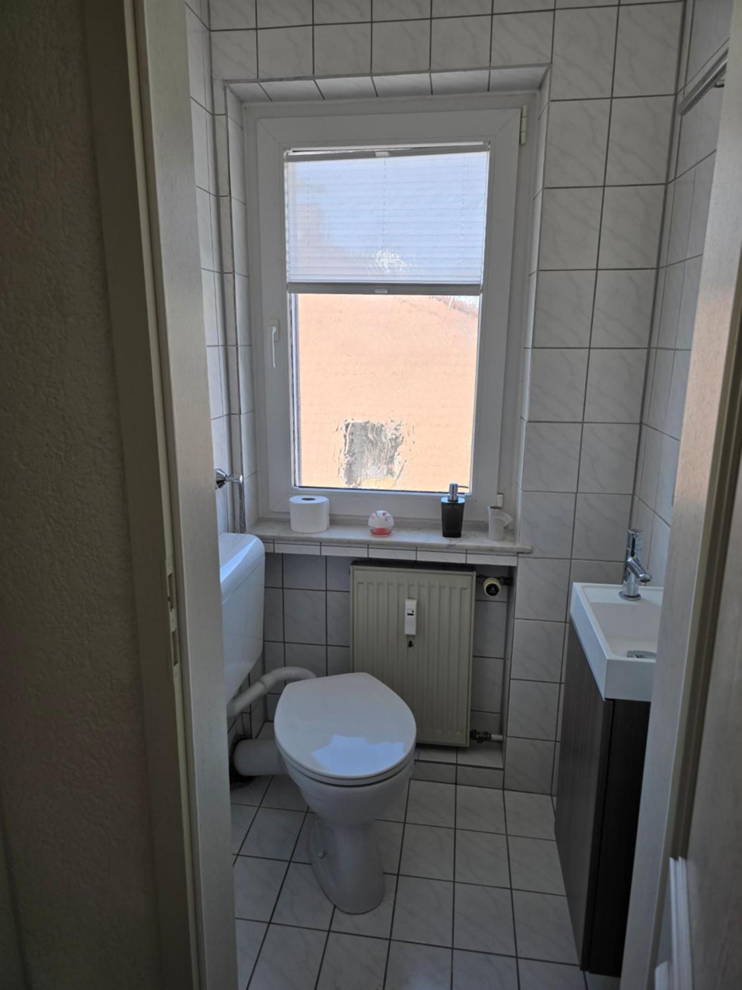 Apartment Ergste Am Ruhr 85 Sqm , 3 Minutes To A45 With Garage Schwerte Buitenkant foto